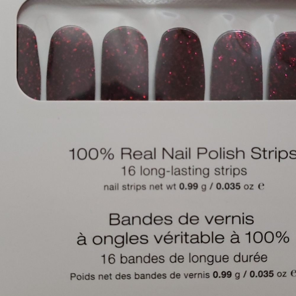 Black and red nail strips